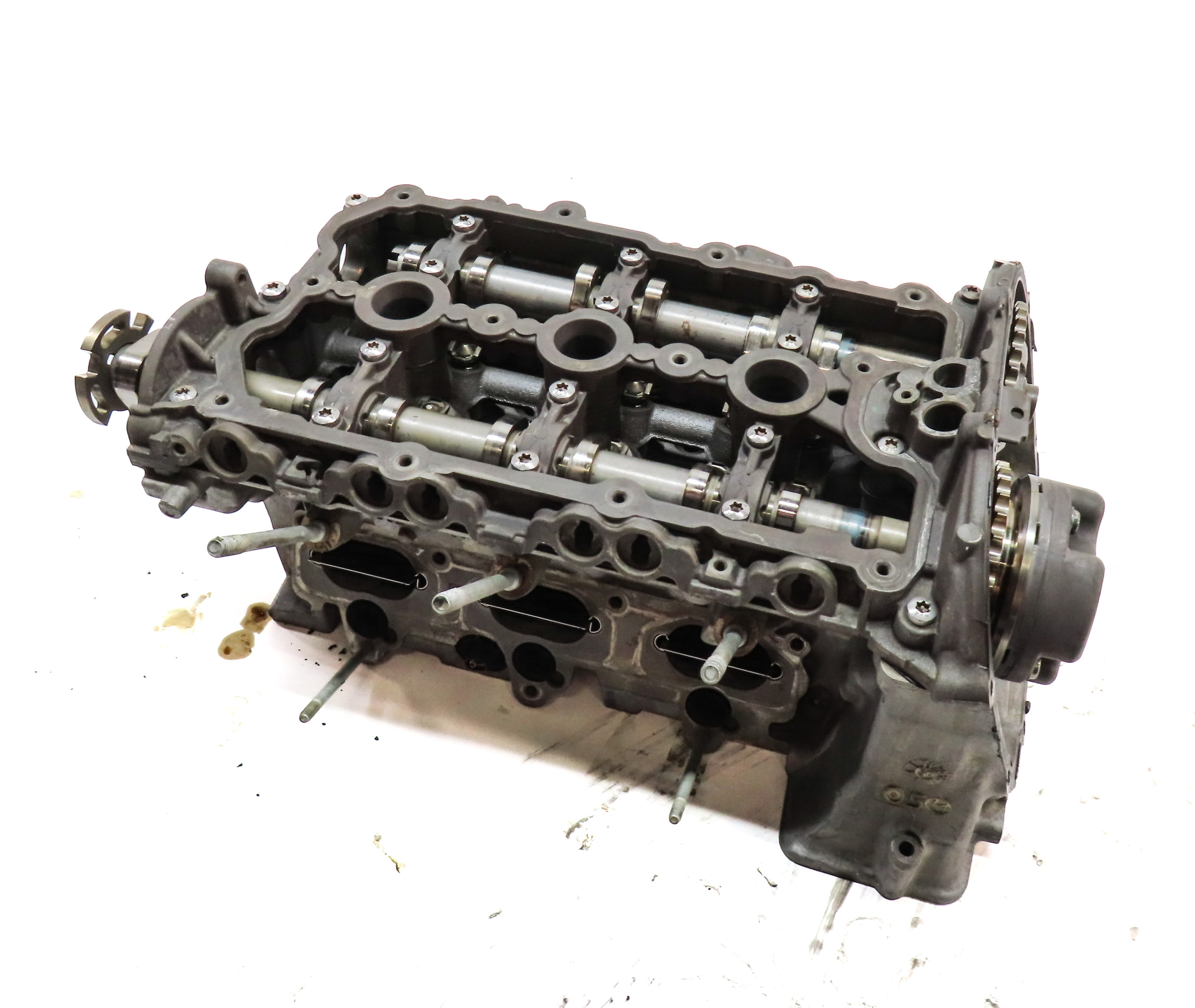 11-18 PORSCHE CAYENNE PANAMERA (958 970) 3.0L HYBRID ENGINE RIGHT CYLINDER HEAD — exact item pictured